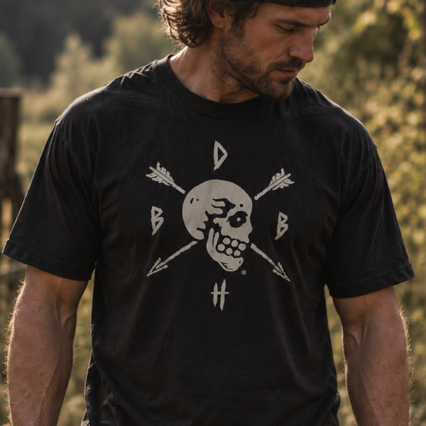 CARVED SKULL & ARROWS / BLK